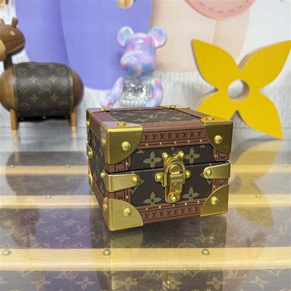 2026124135739428 100